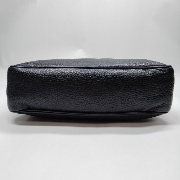 Gucci Black Shoulder Bag with Gold Chain - Picture 3 of 4